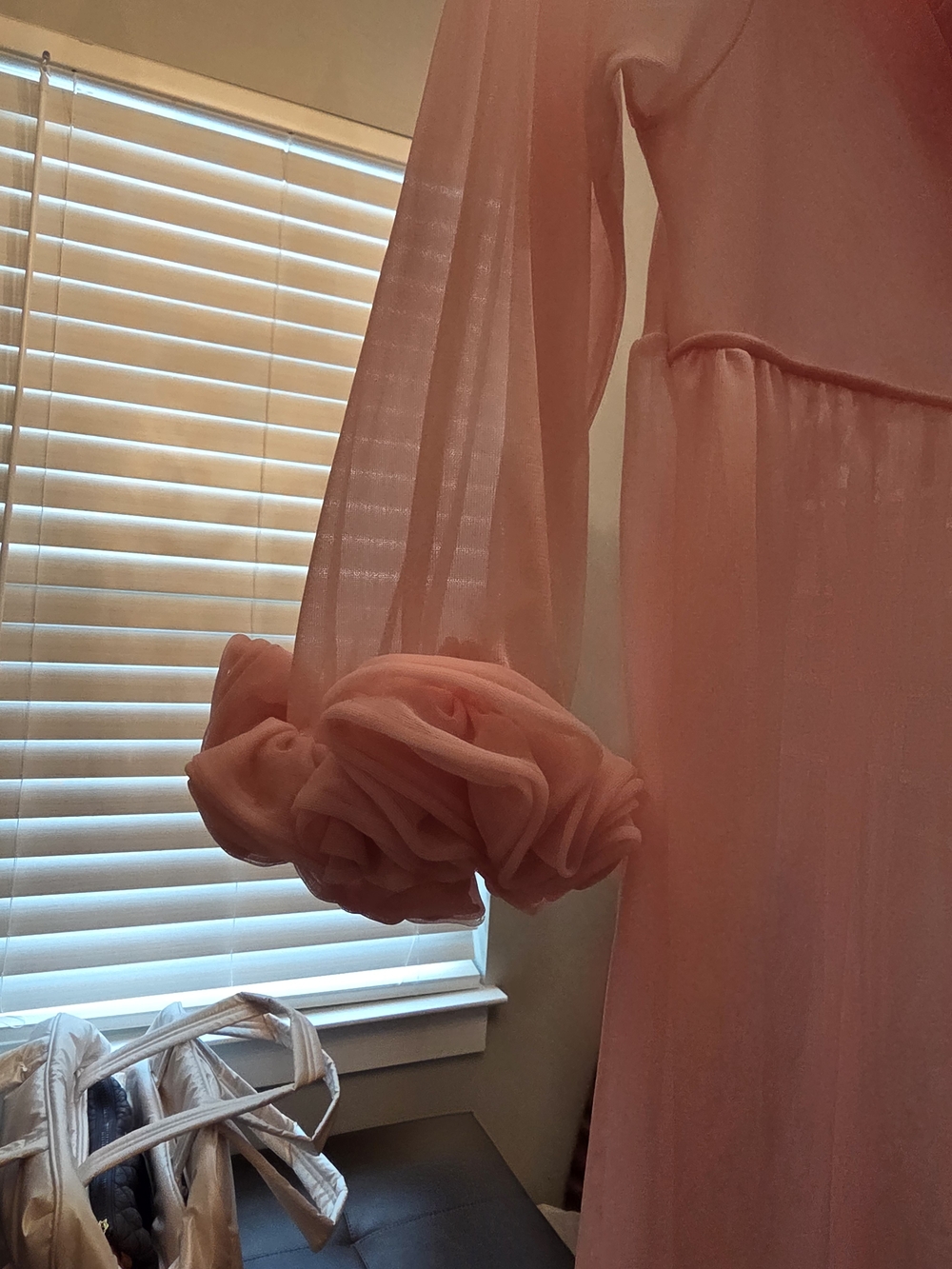 Vintage Ruffled Hollywood Style Long Robe - Picture 3 of 7